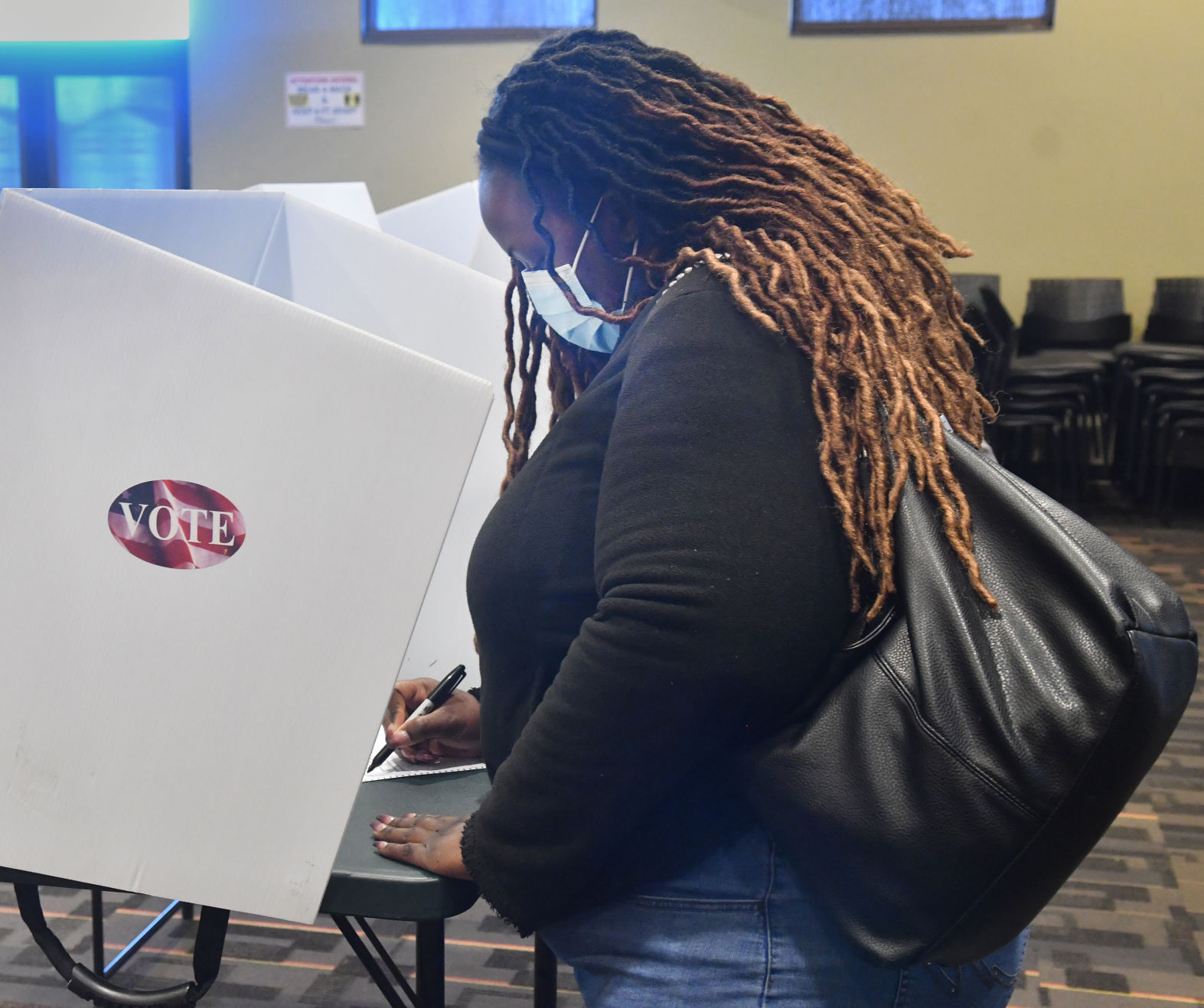 110320-nws-Election2020-090